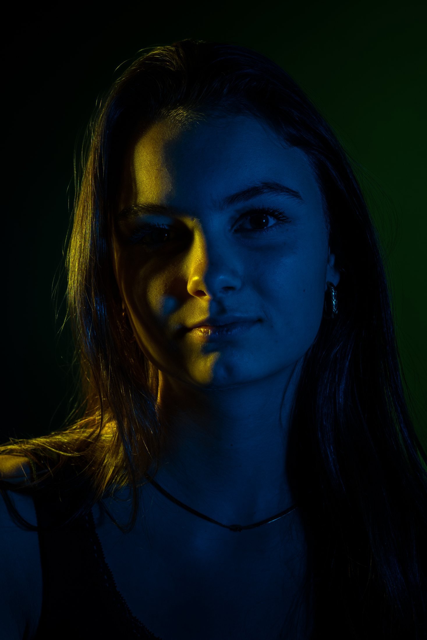 Portretten — Studioportret, blauw en geel